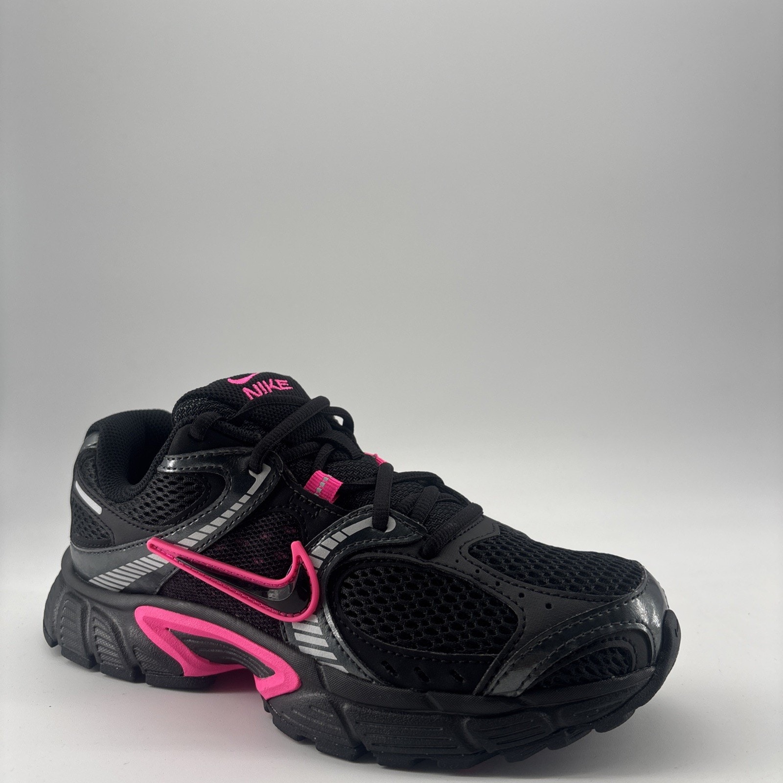 Nike V5 Rnr Black Pink Hq7901 002 Womens Size 7.5 New Running Shoes